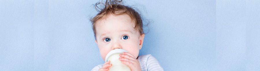 مقایسه وزن‌گیری نوزاد در تغذیه با شیرمادر و شیر خشک