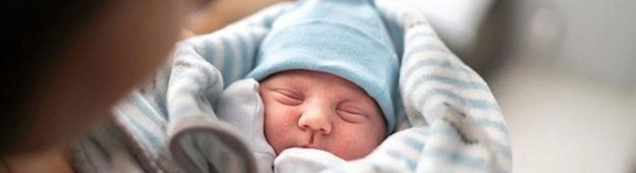 آیا می‌دانید در 24 ساعت اول نوزاد چه اتفاقاتی می‌افتد؟